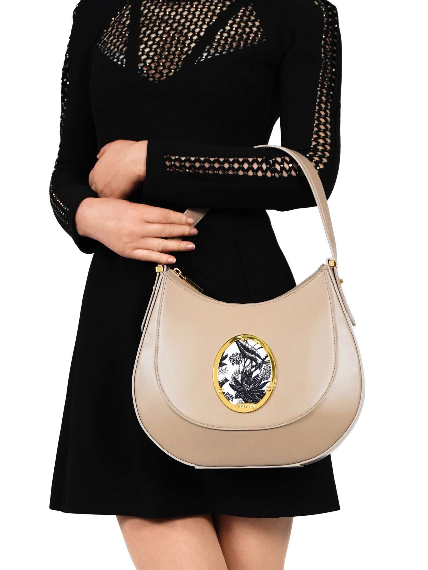 A luxury Italian-made handbag designed for versatility and sophistication. Perfect for any occasion, this high-end accessory combines timeless style with unmatched comfort.