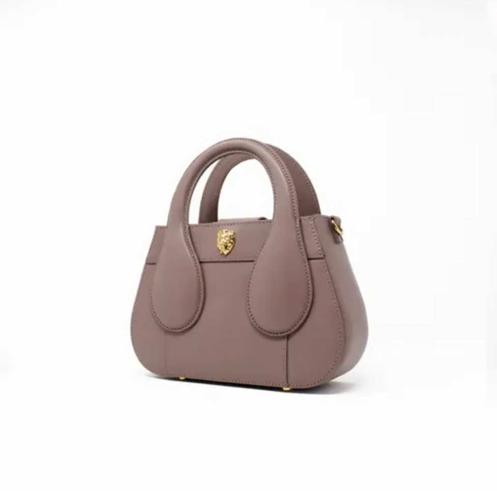 Gamberini Bag Announces Two New Shades for Its Iconic Chloe Bag: "Lilac Ash" and "Chestnut"