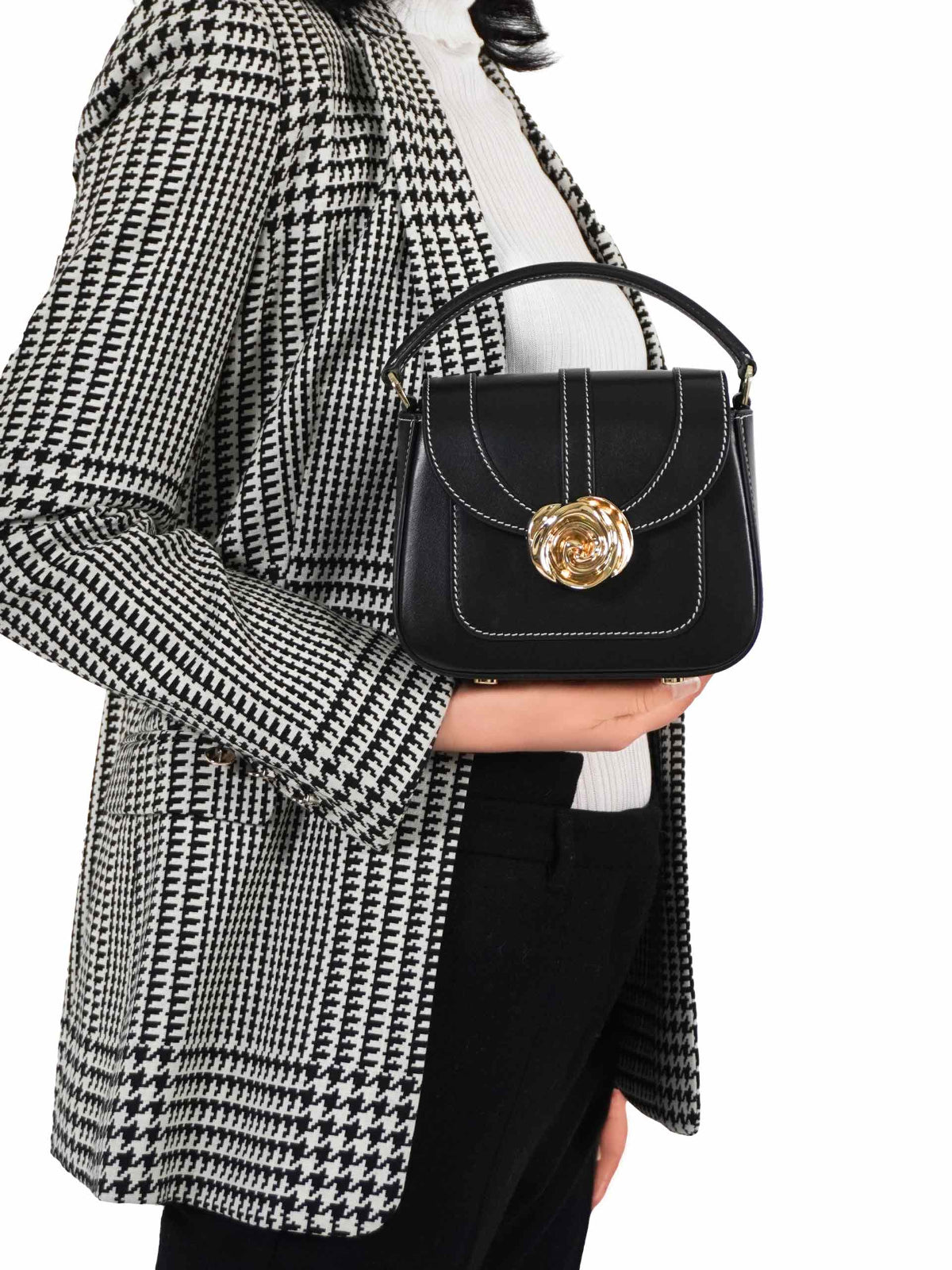 Beaumont Bag – Luxury handbag inspired by Versailles Gardens with 18-karat gold rose clasp, crafted in Italy, featuring a removable shoulder strap. French design, Made in Italy.