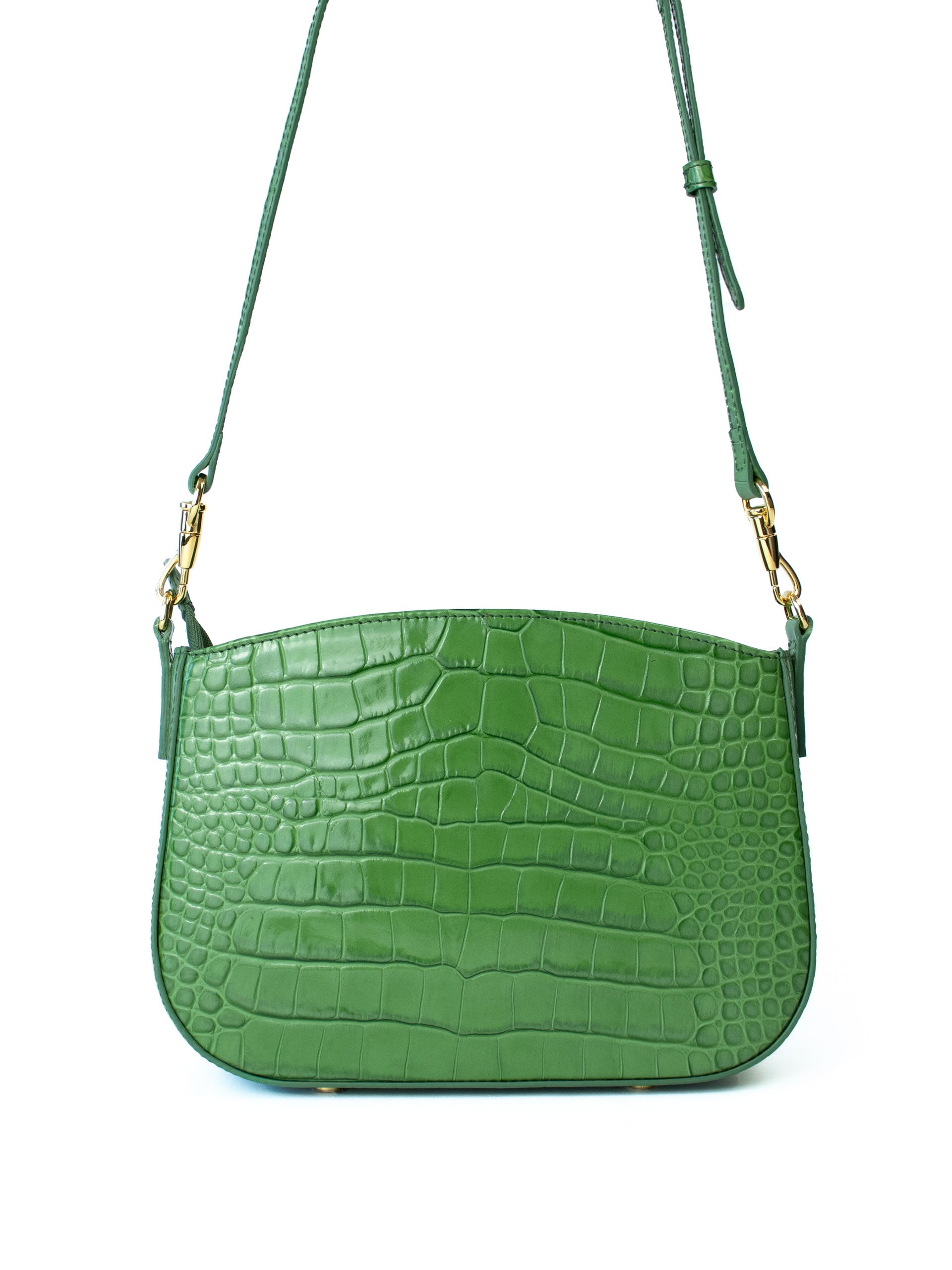 Gamberini Bags' luxury Italian leather handbags are crafted in Italy with unparalleled artistry. 