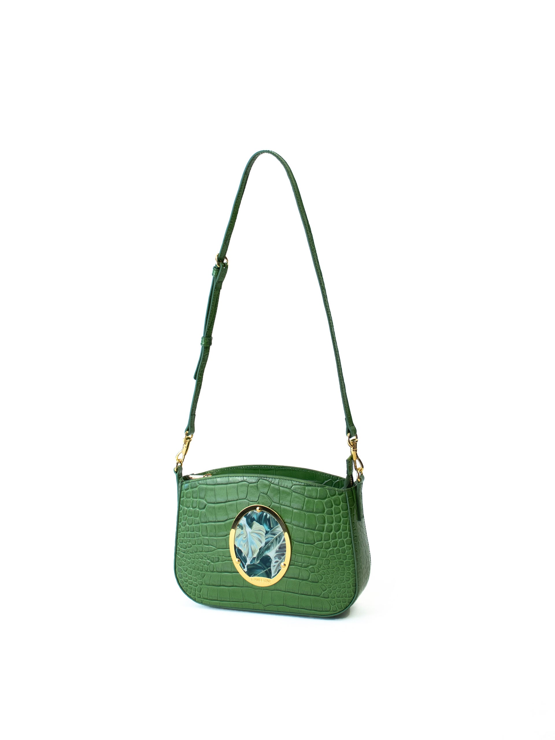 Gamberini Bags' luxury Italian leather handbags are crafted in Italy with unparalleled artistry. 